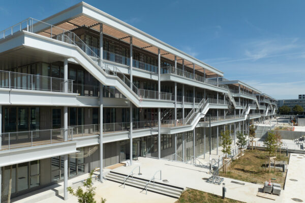 Etablissements scolaires et universitaires (collèges, lycées, campus)